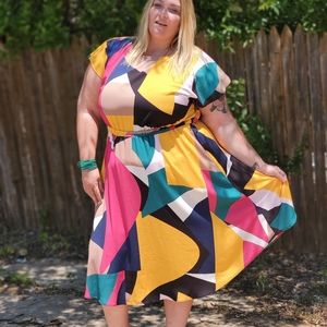 Paint the town in this Eloquii color blocked pattern dress